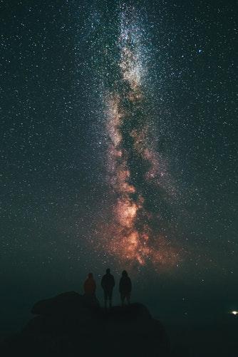 满船清梦压星河封面